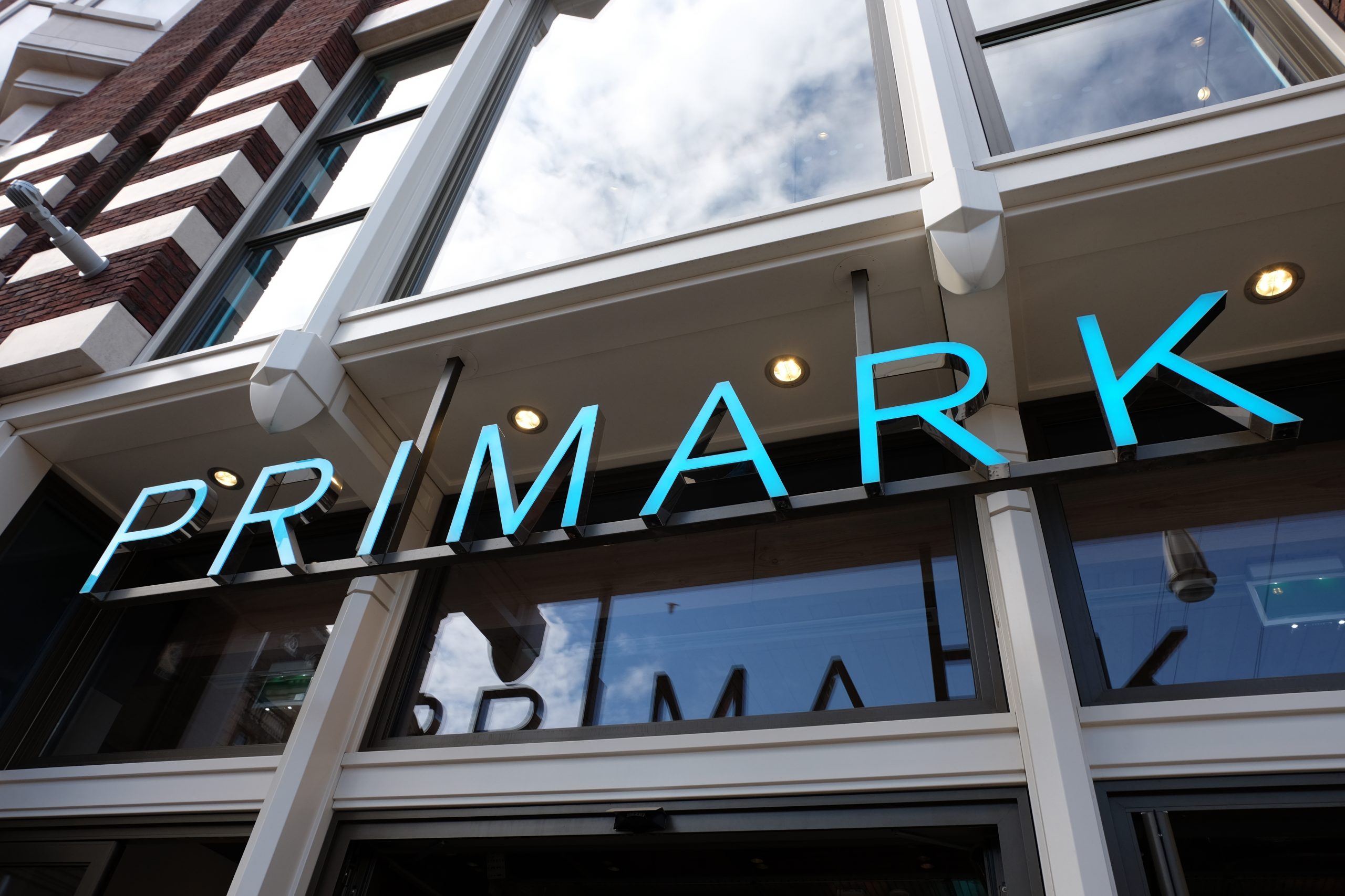 Pierwszy Primark w Polsce otwarto w Galerii Młociny