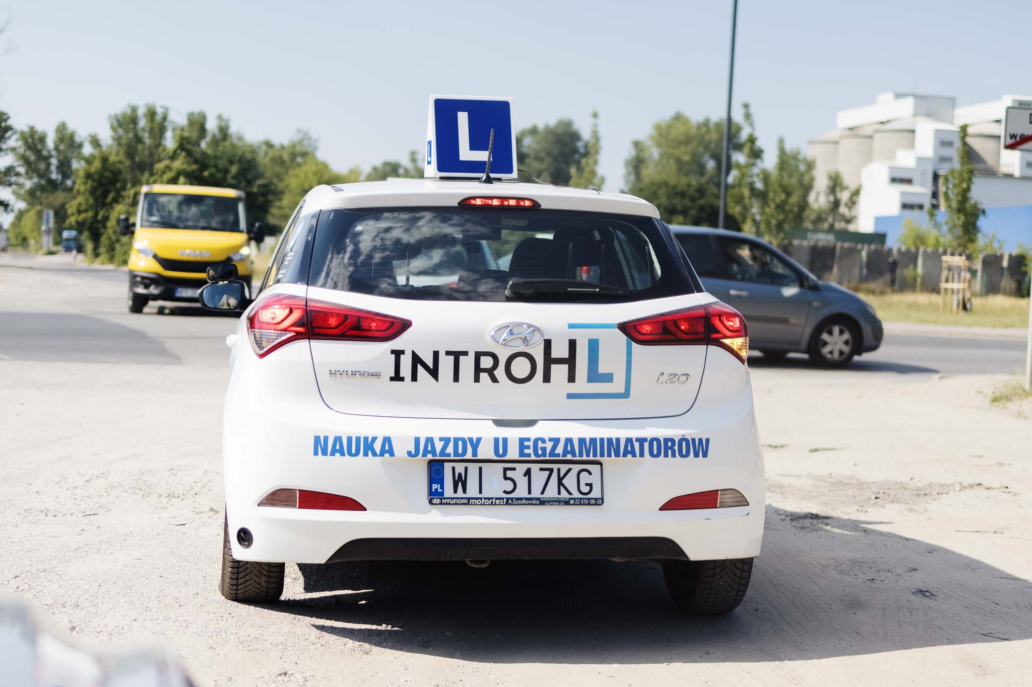 Jak zapisać się na kurs prawa jazdy w Warszawie?