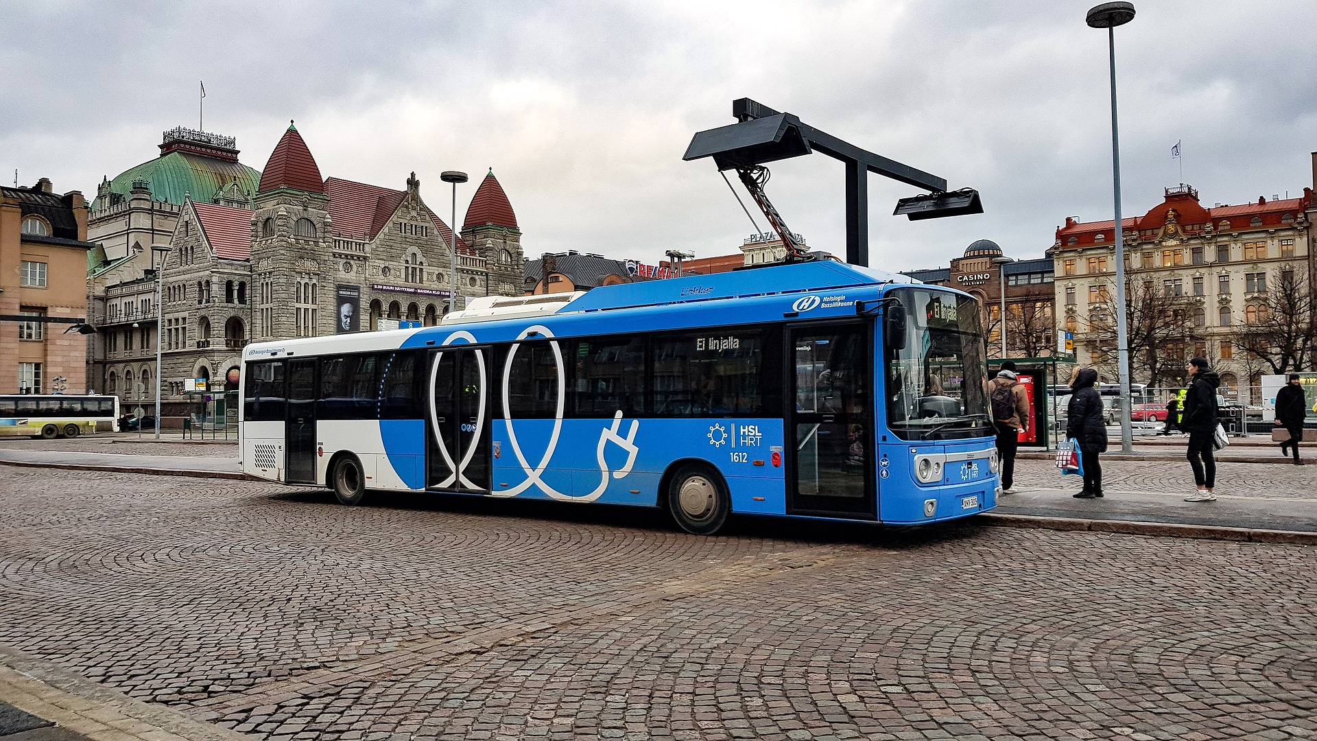 Nowa flota autobusów w Warszawie