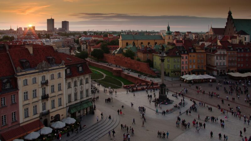 5 Miejsc, które warto odwiedzić w Warszawie!