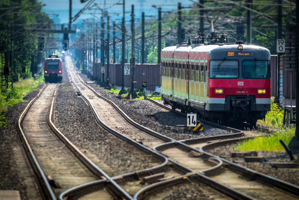 Incydenty na torach powodują utrudnienia w ruchu kolejowym