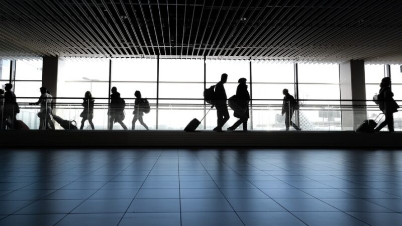 Pięćdziesiąt sześć tysięcy pasażerów odprawionych na lotnisku w Radomiu od jego otwarcia