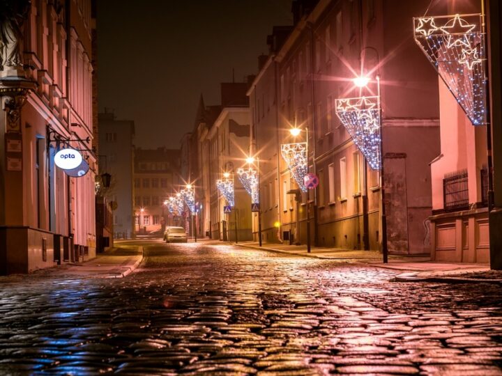 Warszawska iluminacja świąteczna z Traktu Królewskiego kończy swoją misję