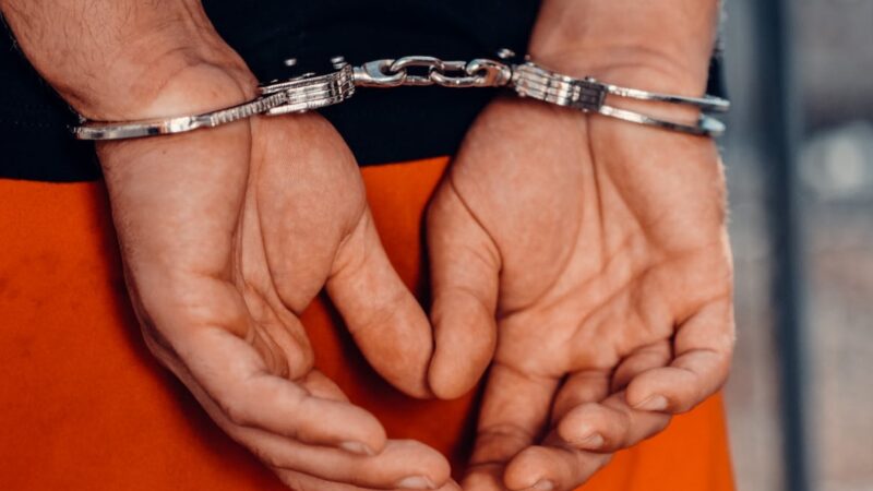 22-latek z Otwocka zatrzymany za posiadanie i obrót narkotykami: grozi mu do 15 lat więzienia