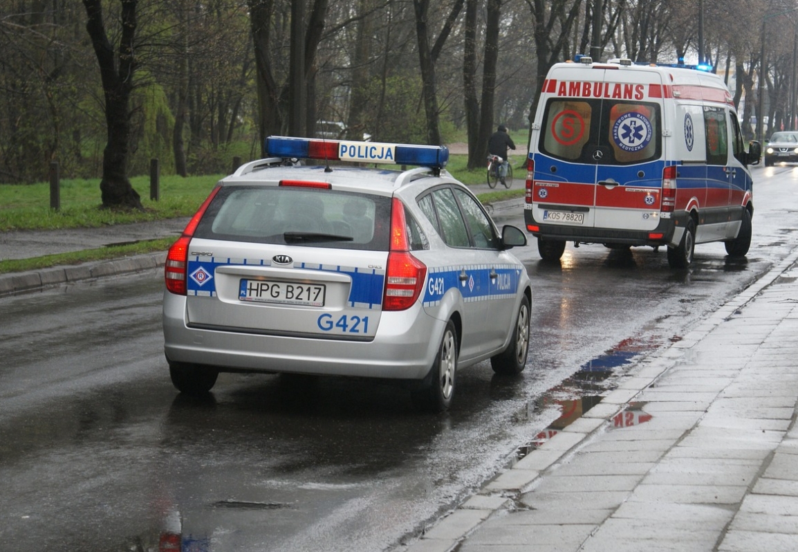 Heroiczna interwencja policjantki z Jabłonny: dzięki natychmiastowym działaniom uratowała 53-letniego mężczyznę