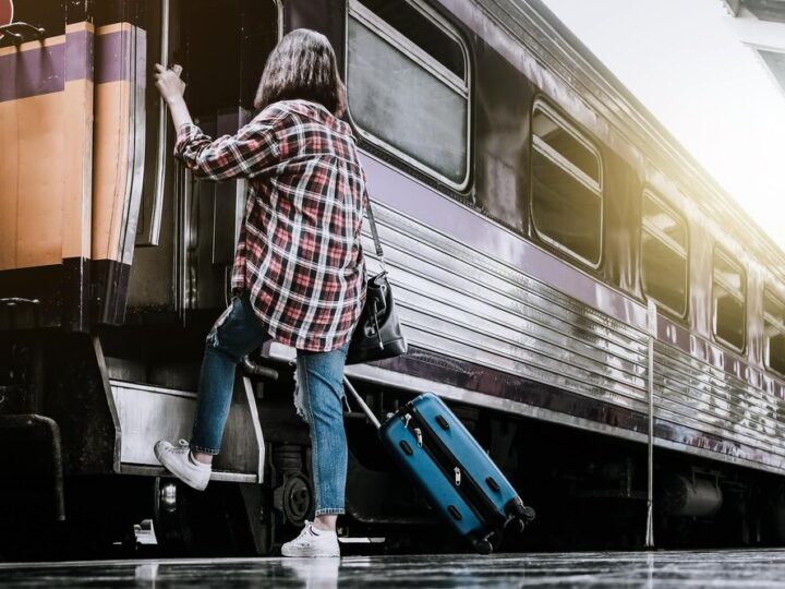 RegioJet wkracza na polskie tory: nowa konkurencja dla Pendolino na trasie Warszawa-Kraków!