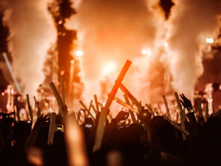 Atak na izraelskiego artystę podczas koncertu w Warszawie: Szokujące zakłócenie festiwalu Warszawa Singera