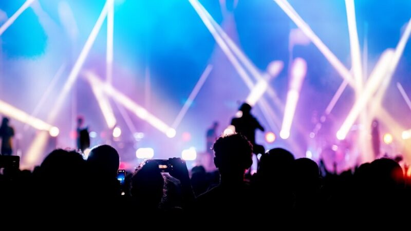Jubileuszowy koncert „Vanilla Hajs” z Tede i Sir Micha – hip-hopowe widowisko z orkiestrą w Warszawie!