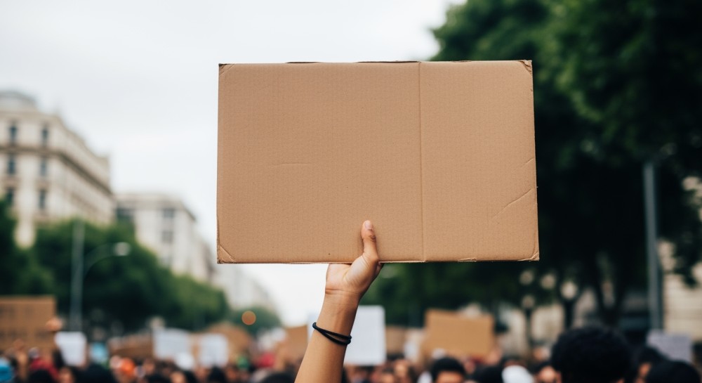 Protest Służby Więziennej w Warszawie: Utrudnienia w ruchu już dziś!