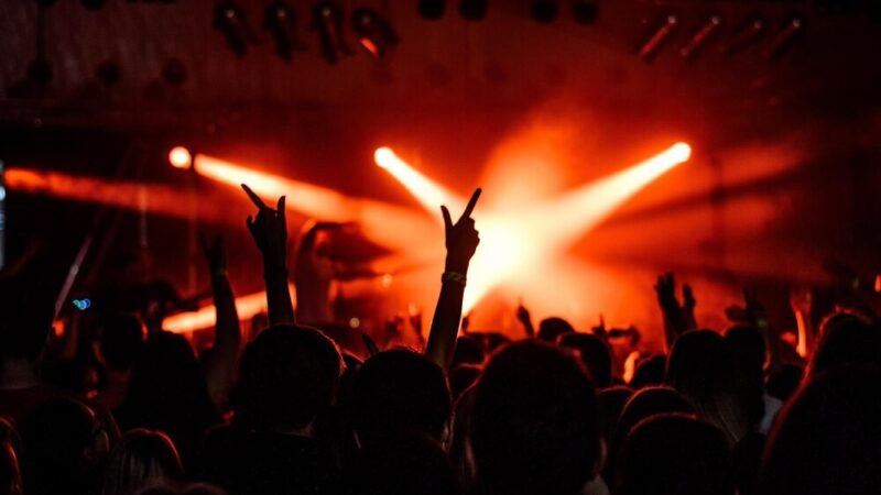 Punk’n’Rool Tour 2025: Muzyczna Rewolucja w Warszawie!