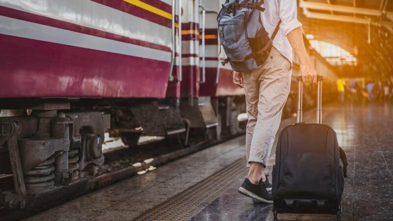 RegioJet startuje w Polsce: Pierwszy pociąg z Krakowa do Warszawy już w drodze!