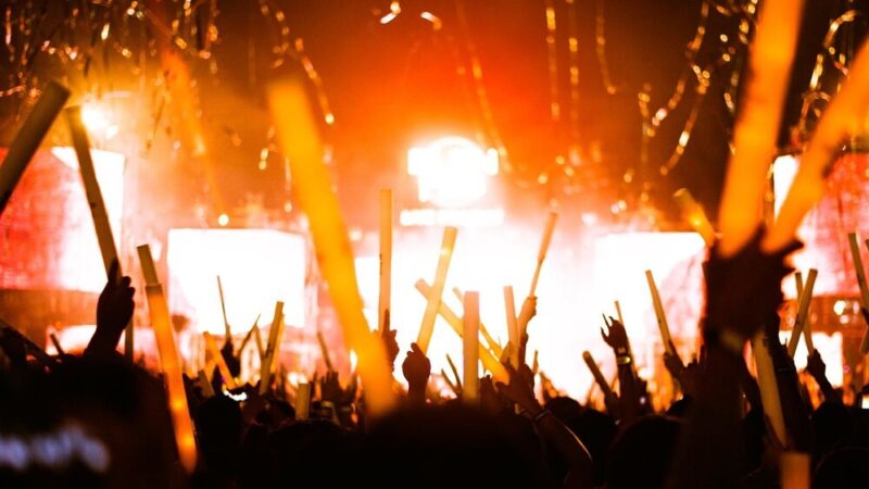 Rockowe emocje w Warszawie: Niezapomniane koncerty, które musisz zobaczyć!