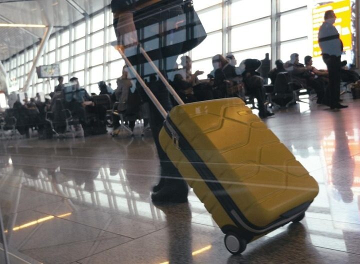 Trzynastu cudzoziemców zatrzymanych na Lotnisku Chopina z powodu braku dokumentów