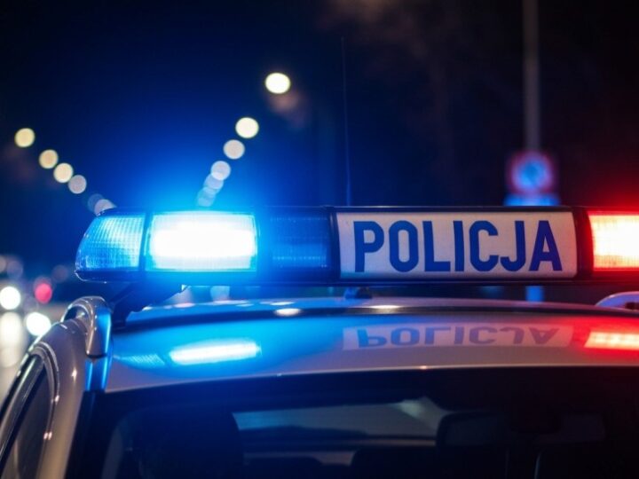 Narkotykowy rajd: Kierowca audi w rękach policji po wypadku z kokainą i 4 CMC