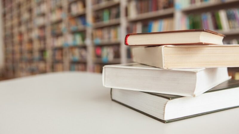 Kobiety w literaturze: Mokotowskie kluby czytelnicze odkrywają zmysłowość i przemoc