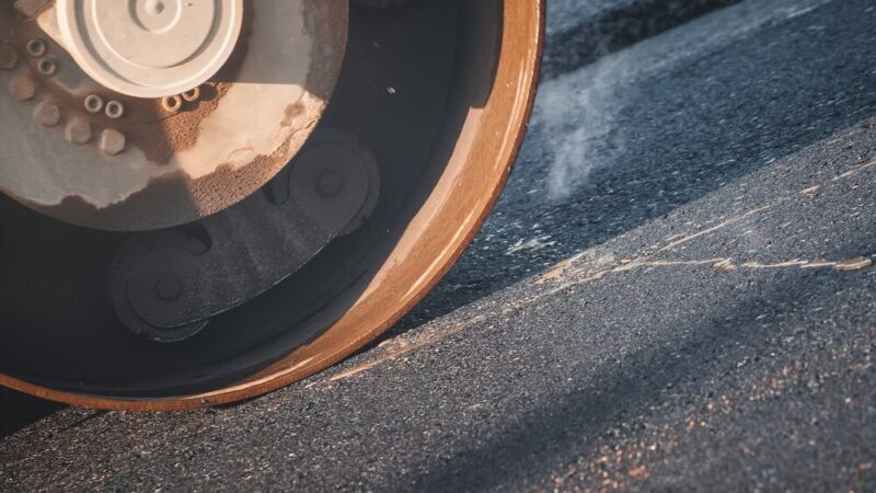 Mokotów w ruchu: Nowe parkingi i zmiany dla kierowców!