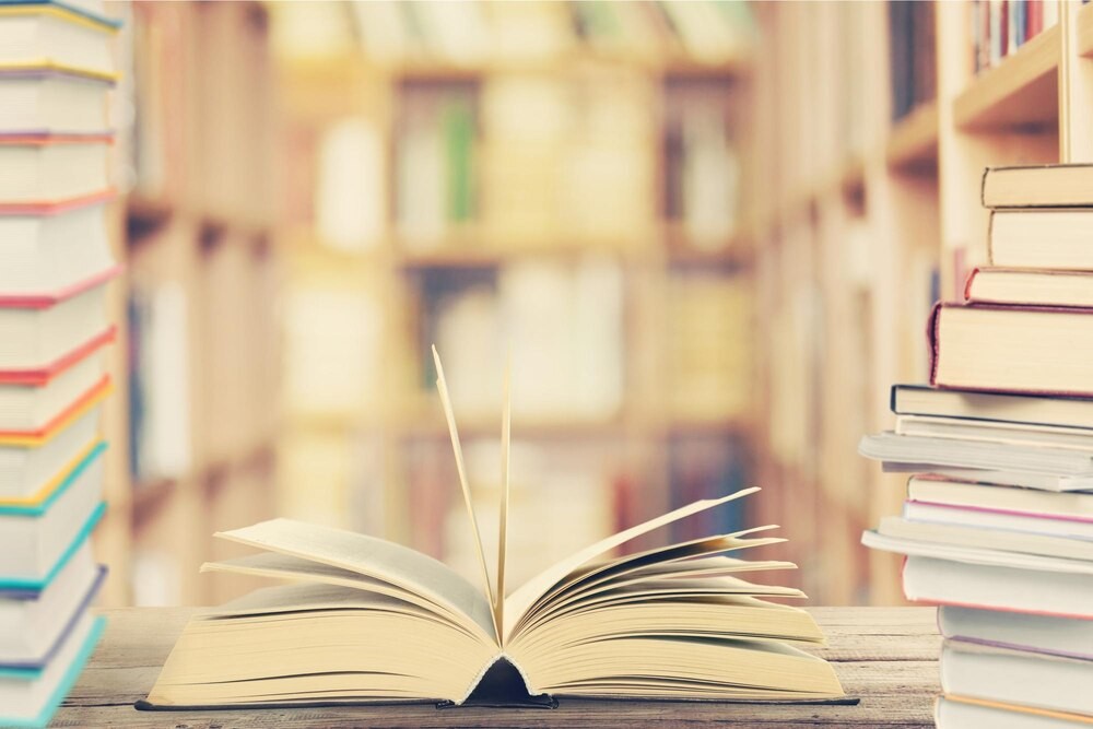 Odkryj magię biblioteki na Puławskiej 43: Opinie, które zachwycają!