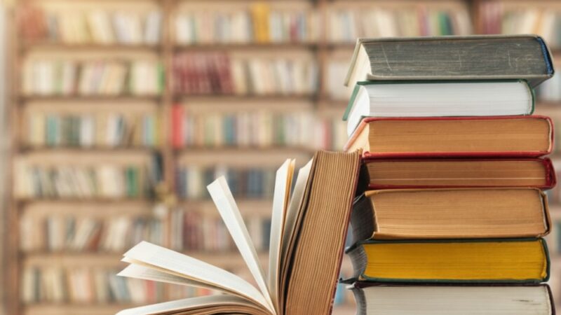 Październik z książkami: odkryj fascynujące wydarzenia literackie!