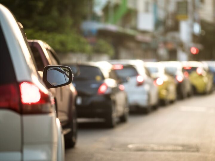 Utrudnienia na stacji Metro Kabaty – zmiany w dostępie do peronów!