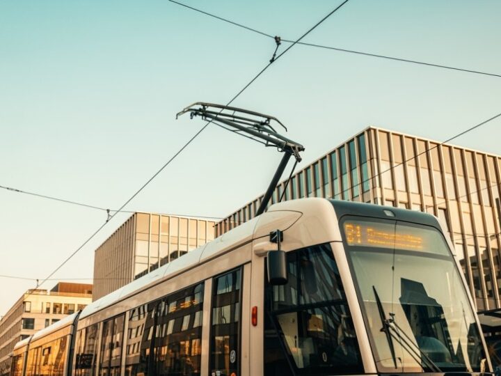 Remont torów na Kijowskiej: Tramwaje zmieniają trasy do 24 października!