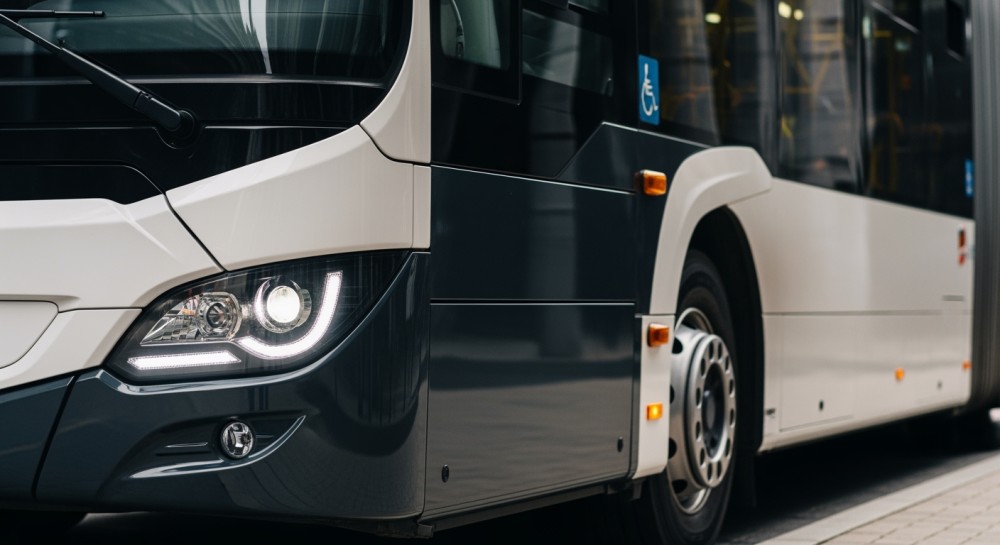 Warszawskie weekendowe szlaki: 26 dodatkowych linii na cmentarze!