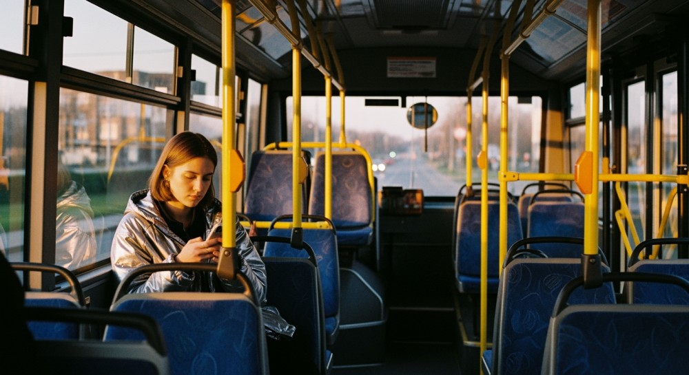 Warszawskie weekendowe szlaki: 26 dodatkowych linii na cmentarze!