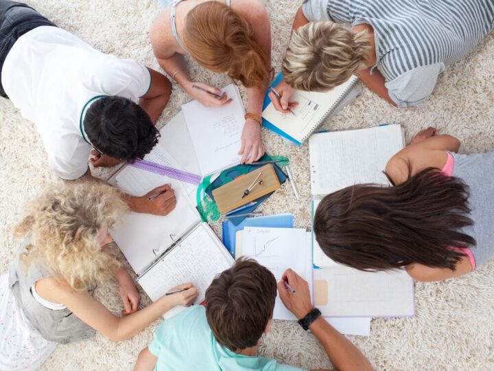 Kobiece Postacie w Literaturze: Nowa Perspektywa na Klasyki Szkolne