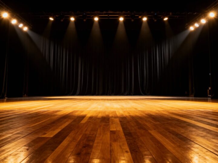 Misterium „Dziadów” w blasku świec: Noc pełna magii i literackich emocji