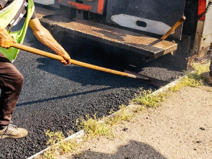 Nowe drogi na Białołęce: Cztery firmy w wyścigu o projekt Wałuszewskiej i Szamocina
