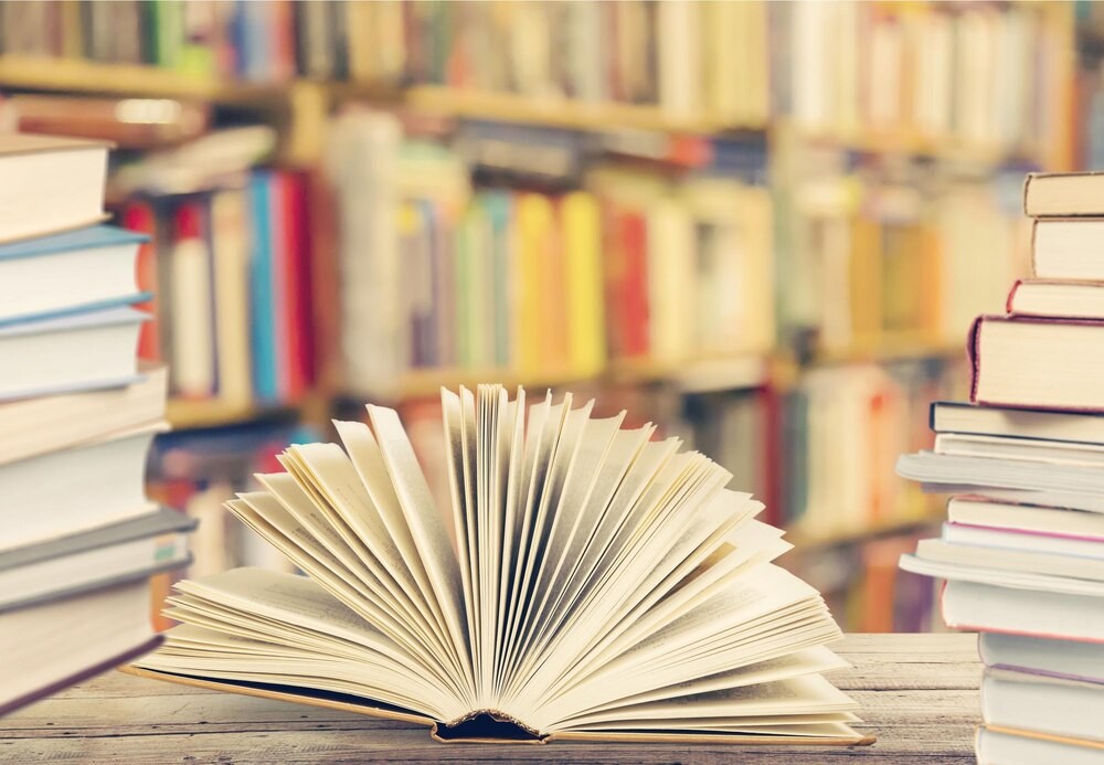 Listopad pełen inspiracji w Bibliotece Targówek: od literatury po muzykę!