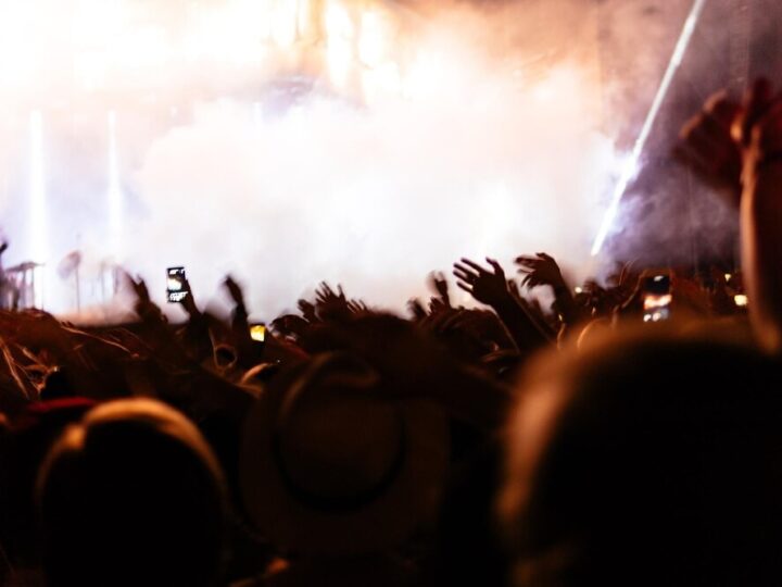 Muzyczna Odyseja Niepodległości: Od Bogurodzicy do Kochanowskiego