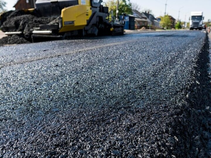 Remont ul. Płochocińskiej: Gotowa jedna jezdnia, druga w budowie!
