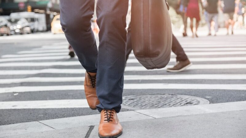 Bezpieczne drogi dla dzieci: Policja uczy, jak unikać zagrożeń