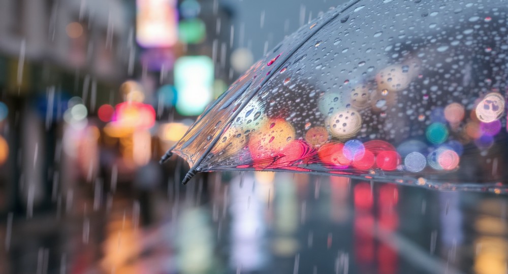 Warszawa w obliczu zimowej nawałnicy: IMGW ostrzega przed śnieżycami!