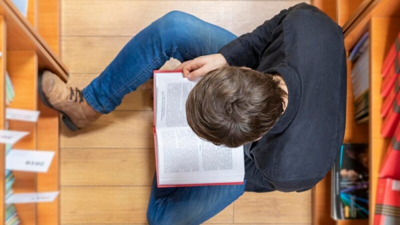 Kreatywne listopadowe odkrycia w Bibliotece Białołęka