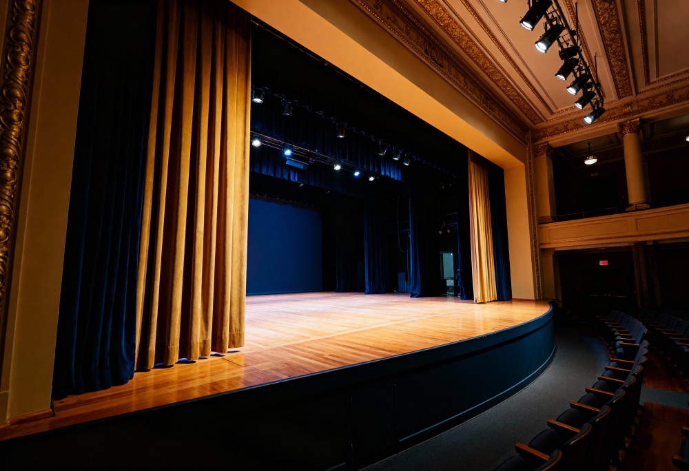 Świąteczna magia: Spotkanie z Mikołajem i darmowy spektakl dla dzieci!