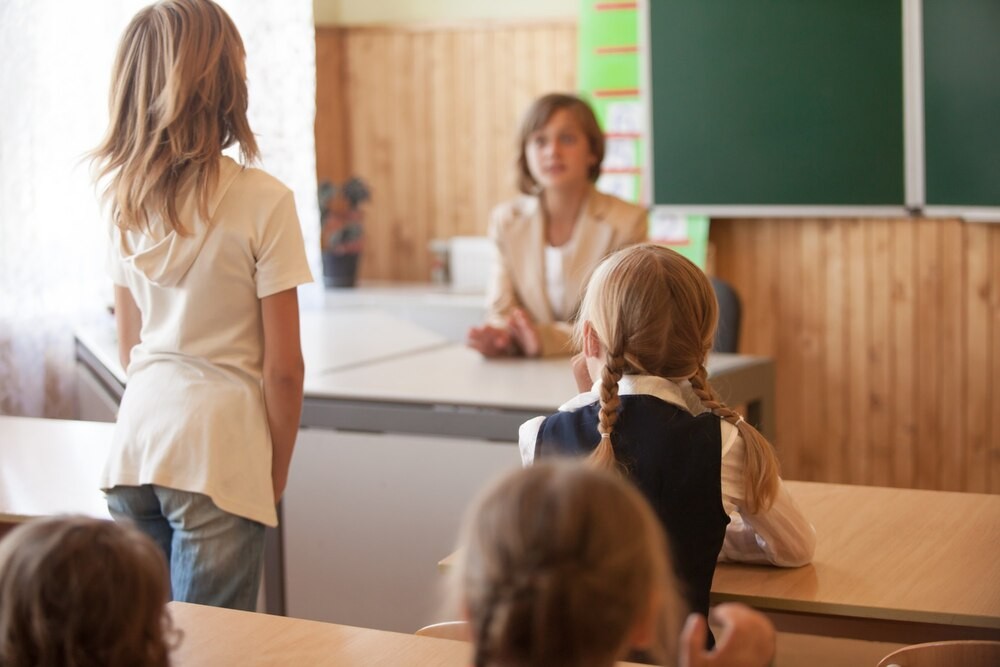 Nowa era edukacji: rządowy program „przyjazna szkoła” dla dzieci z Ukrainy w latach 2025-2027