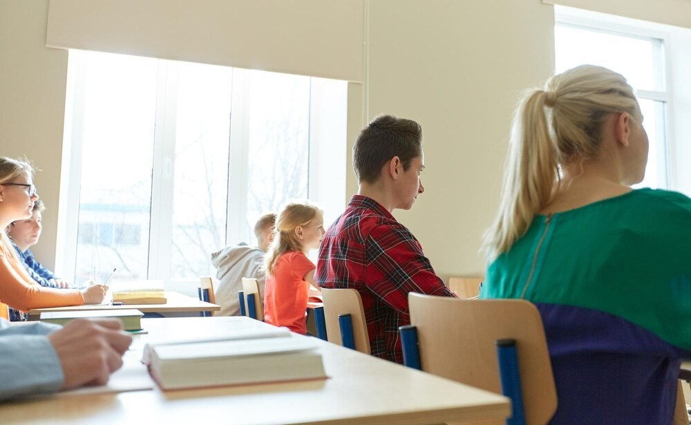 Nowoczesne łazienki w Szkole Podstawowej nr 300: nowy standard dla uczniów