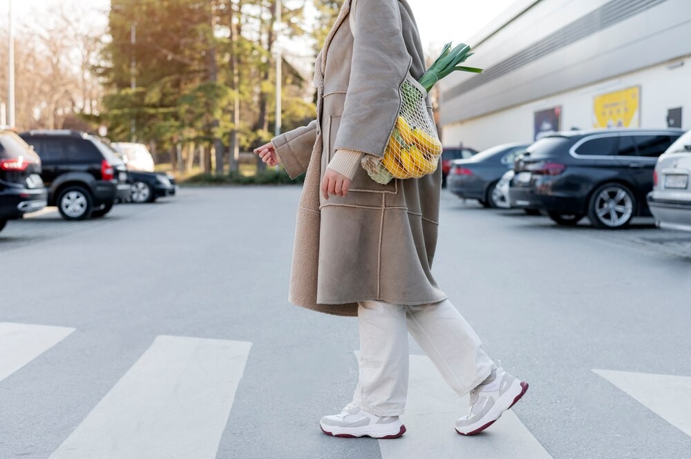 Zimowa akcja: Odblaski zamiast bombek dla bezpieczeństwa na drogach