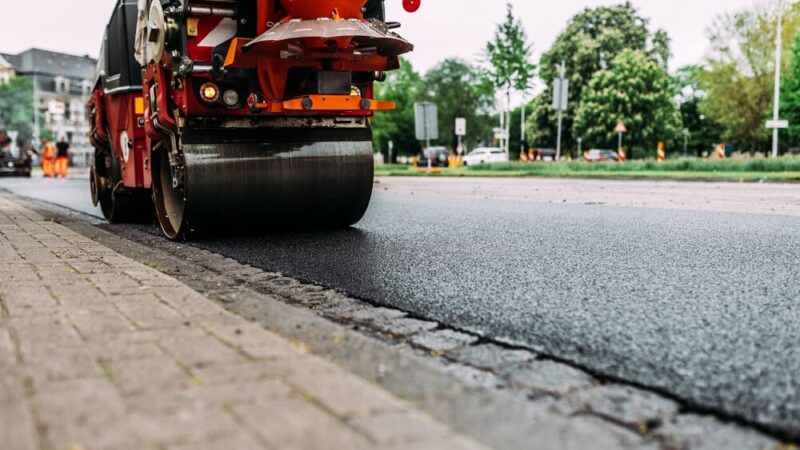 Utrudnienia na Białołęce: Remont ulic Wielkiego Dębu i Echa Leśne