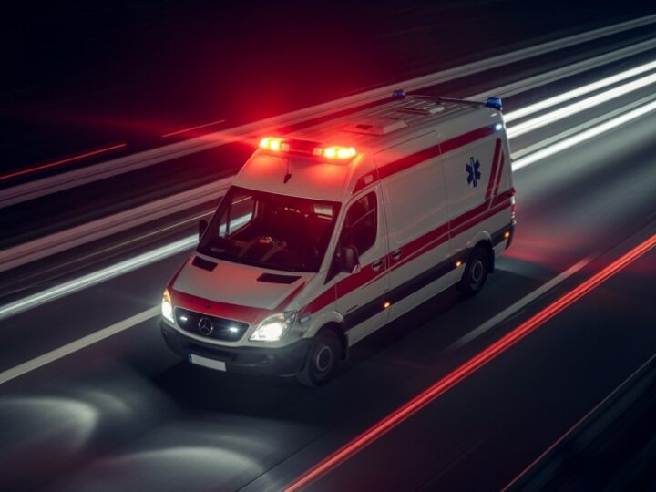 Szybka interwencja: policja odnajduje zaginionego chłopca i dziadka w Bielanach