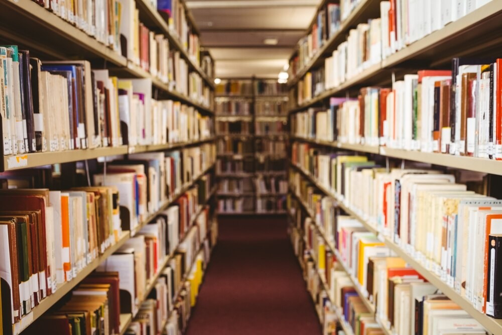 Warszawskie Książkowe Wybory: Zgłoś Swoje Ulubione Tytuły!