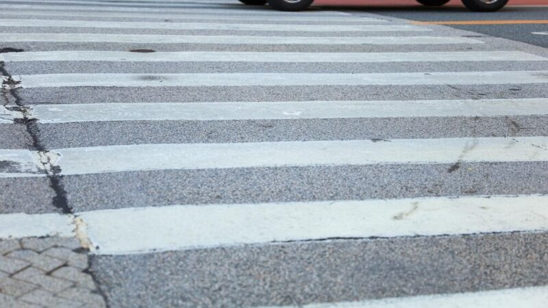 Motocykliści w Warszawie: Nowa fala tragicznych wypadków w 2025 roku