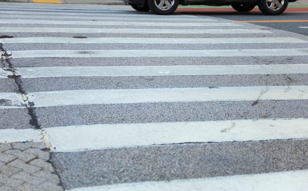 Motocykliści w Warszawie: Nowa fala tragicznych wypadków w 2025 roku