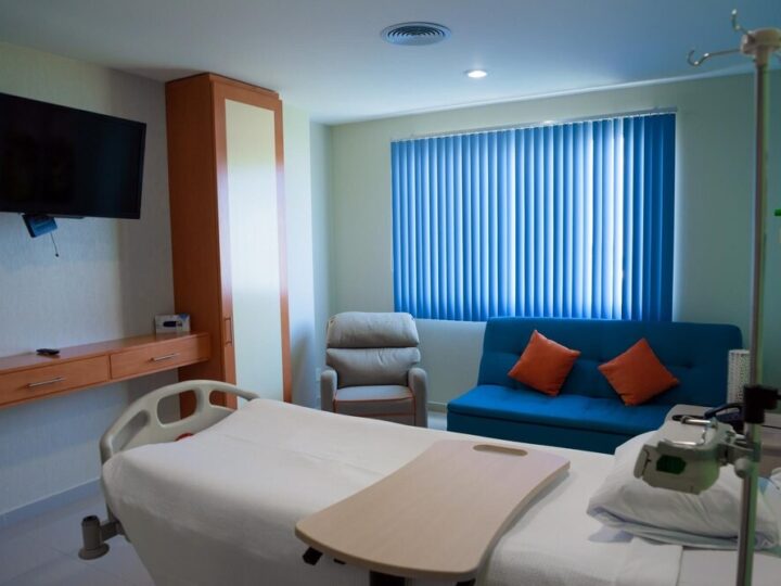 Aktywność fizyczna dla seniorów: zdrowie i radość w Pradze-Południe!