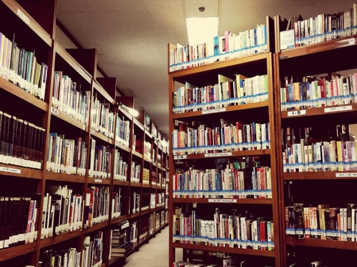 Wilnoteka w Targówku: Nowa przestrzeń literacka otwiera drzwi!