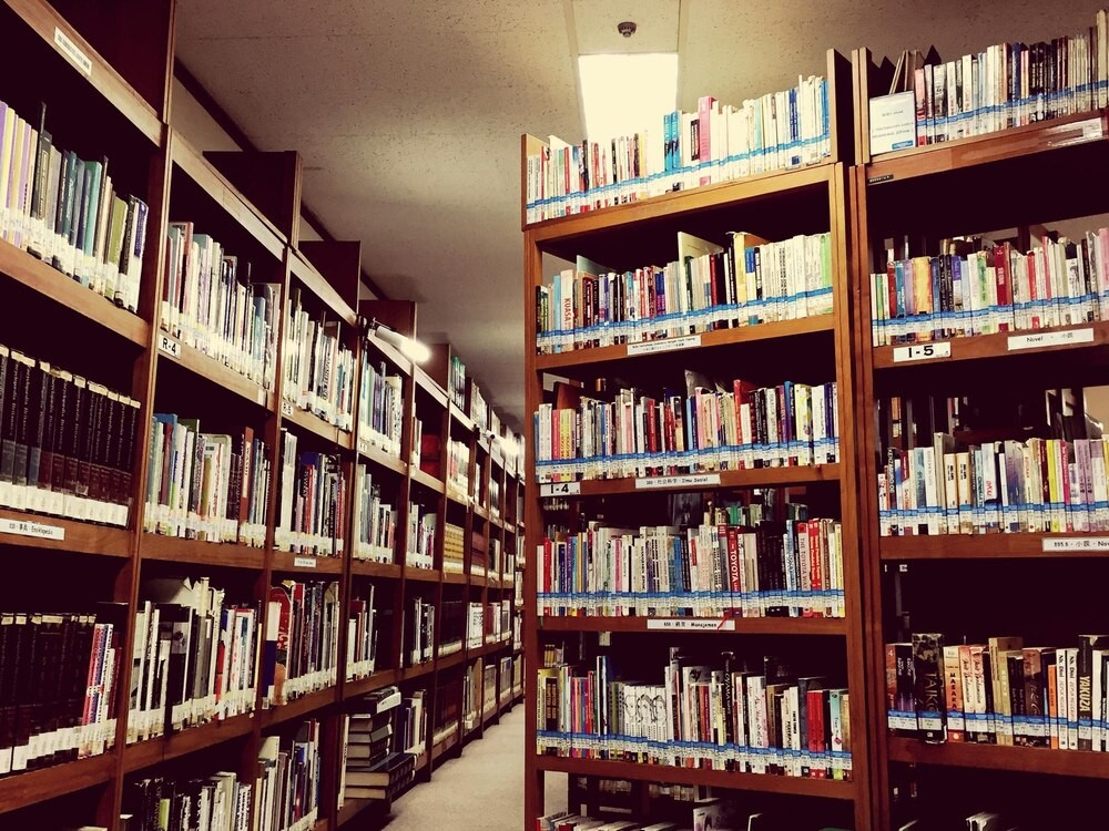 Wilnoteka w Targówku: Nowa przestrzeń literacka otwiera drzwi!