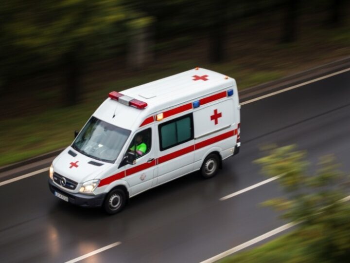 Ratownicy w bezpieczniejszym świecie: nowe przepisy chronią przed przemocą