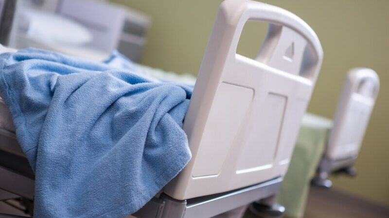 Bezpieczne przedszkole: Policjanci uczą dzieci zasad ochrony w Brwinowie