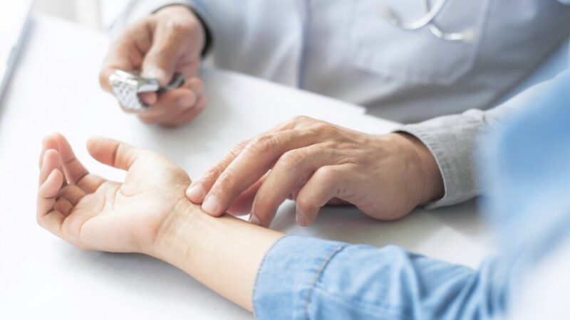 Bezpieczne Dzieci: Policja i Borsuk w Przedszkolu